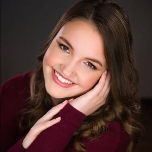 Meet your Posher, Brooke